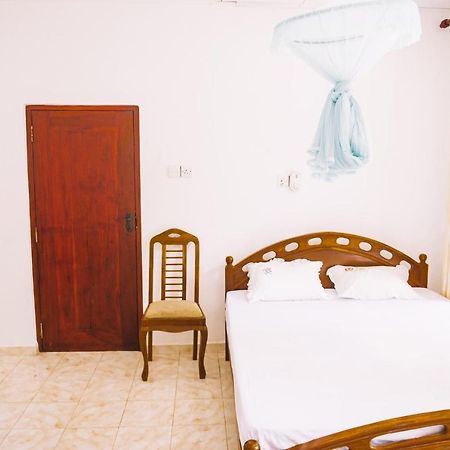 Kadolana Guest House Mirissa Ngoại thất bức ảnh