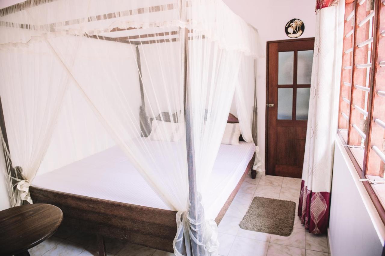 Kadolana Guest House Mirissa Ngoại thất bức ảnh