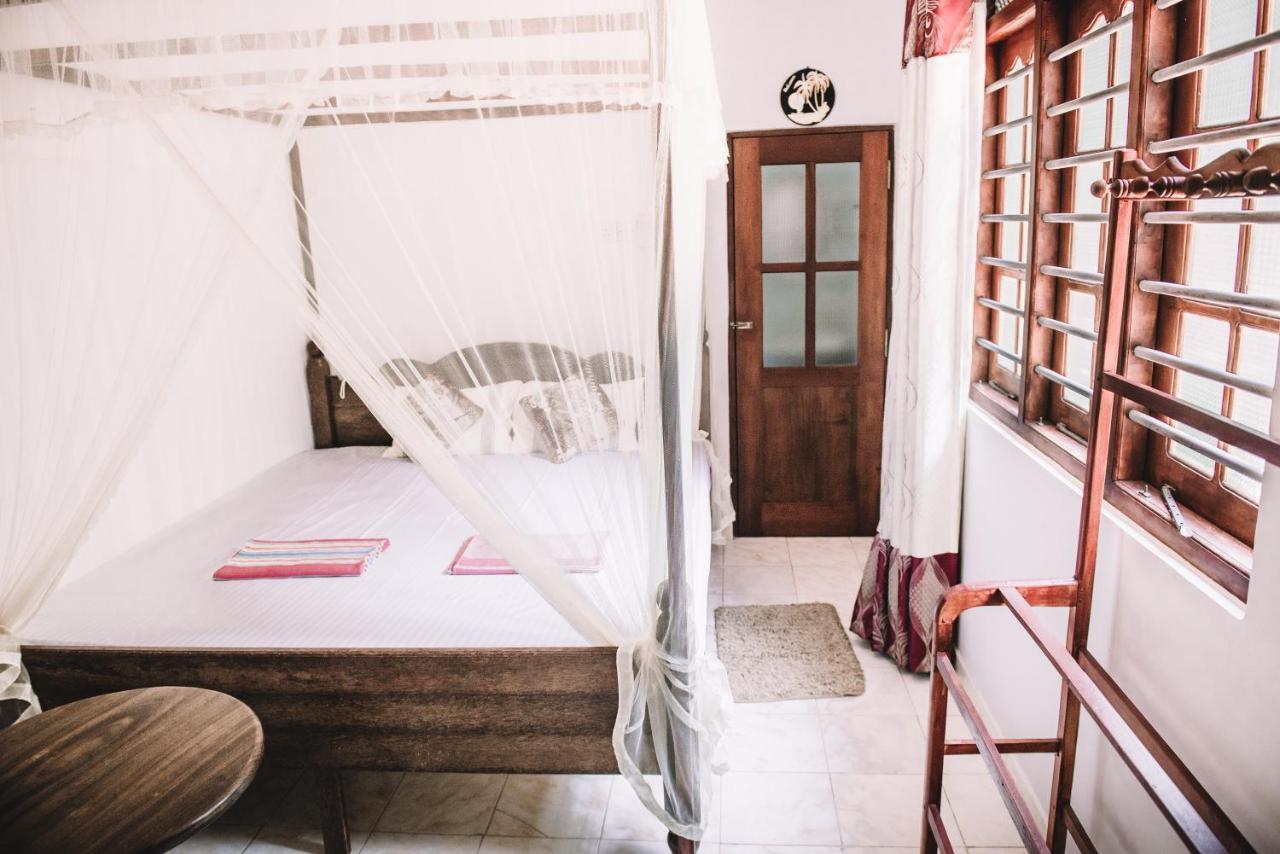 Kadolana Guest House Mirissa Ngoại thất bức ảnh