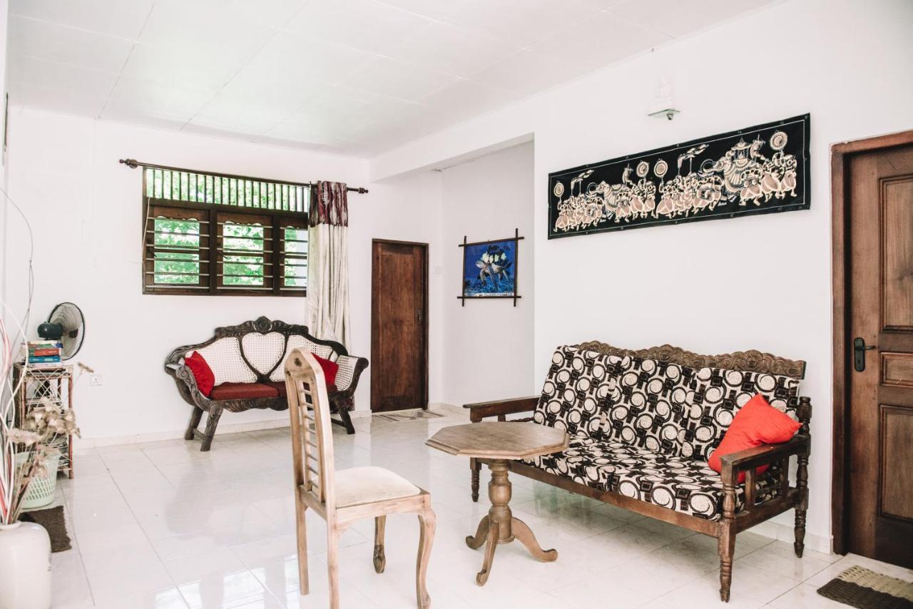 Kadolana Guest House Mirissa Ngoại thất bức ảnh