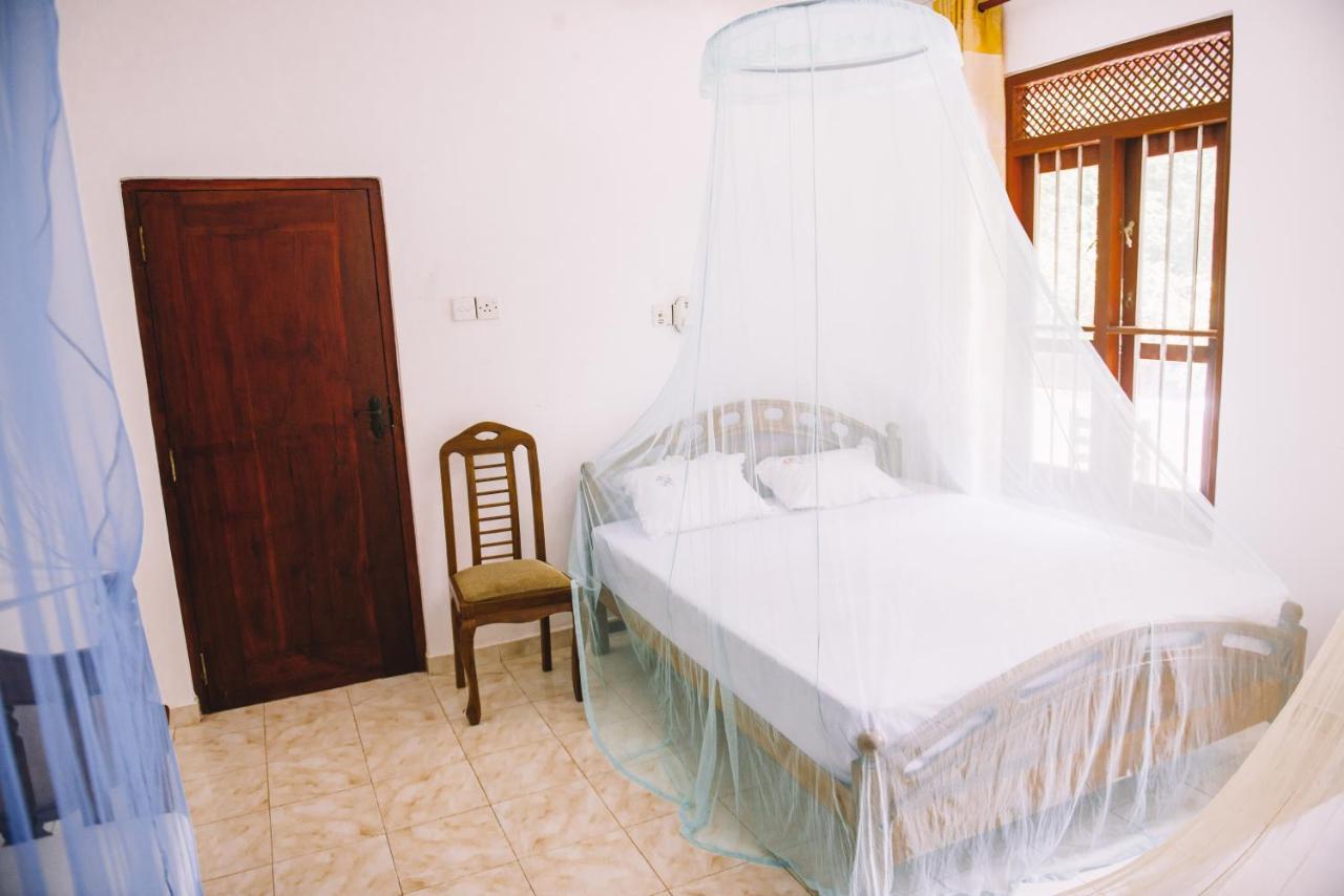 Kadolana Guest House Mirissa Ngoại thất bức ảnh