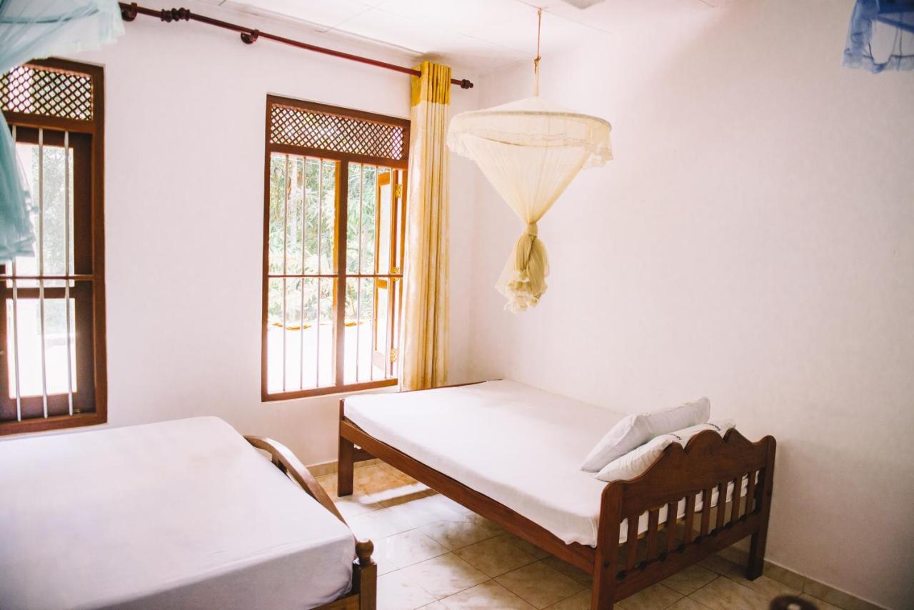 Kadolana Guest House Mirissa Ngoại thất bức ảnh